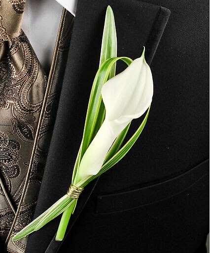 CLASSY CANDLELIGHT PROM BOUTONNIERE